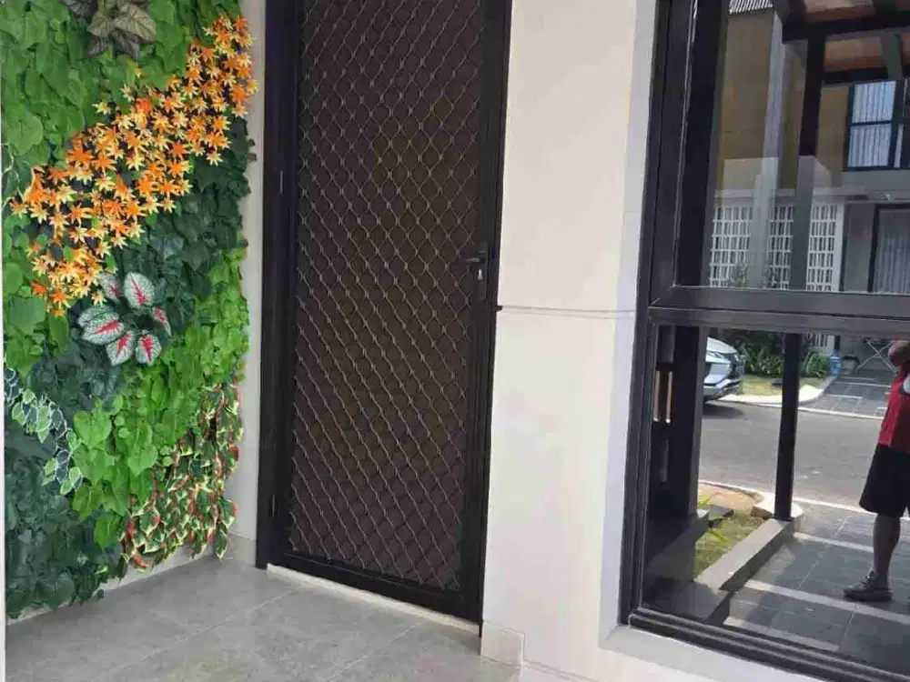 Disewakan rumah di Summarecon Crown Gading Cluster Viola Bekasi