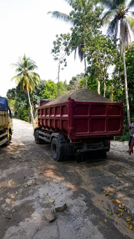 Pasir bangunan isi 7 kubik.bukan 5 kubik