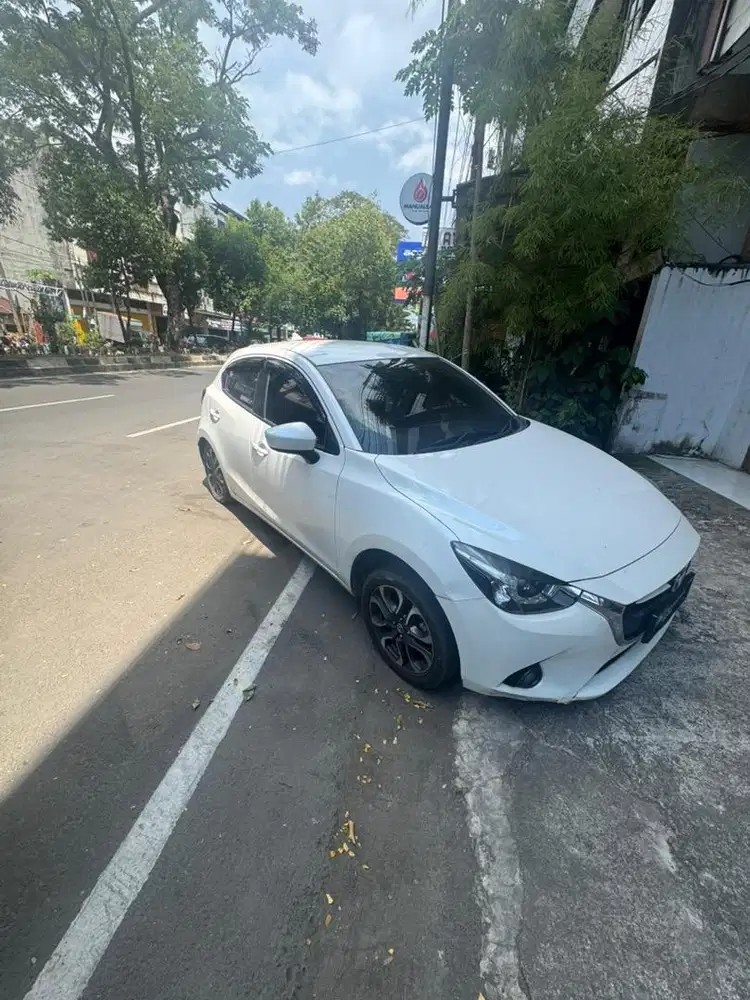 Jual cepat Mazda 2 GT SkyActive