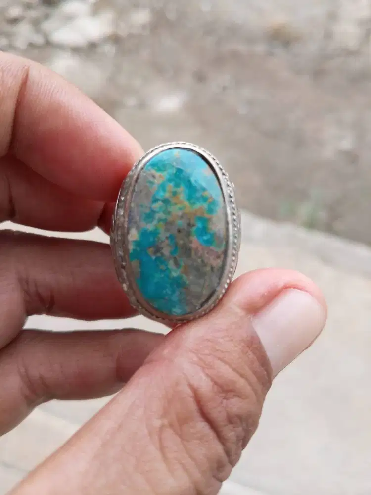 Batu Virus persia