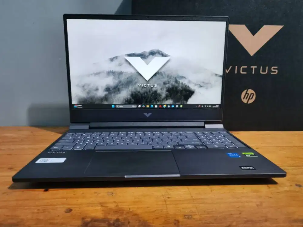HP Victus 15-fa2716TX i5-13420H 16/512GB RTX 3050 6GB Garansi 2027
