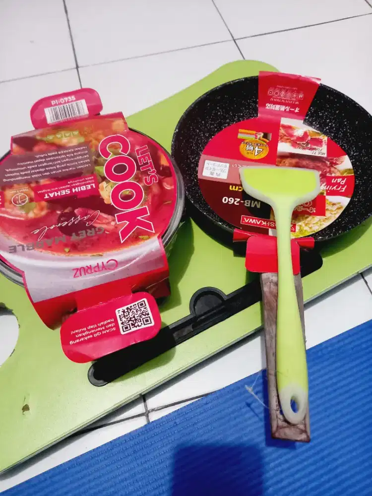 Penggorengan plus panci anti lengket free sodet