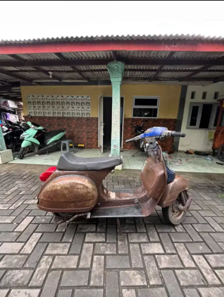Vespa PS 150 82