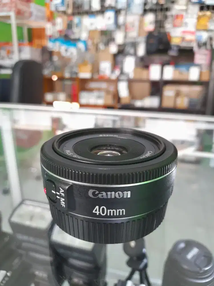 canon 40mm f2.8 stm