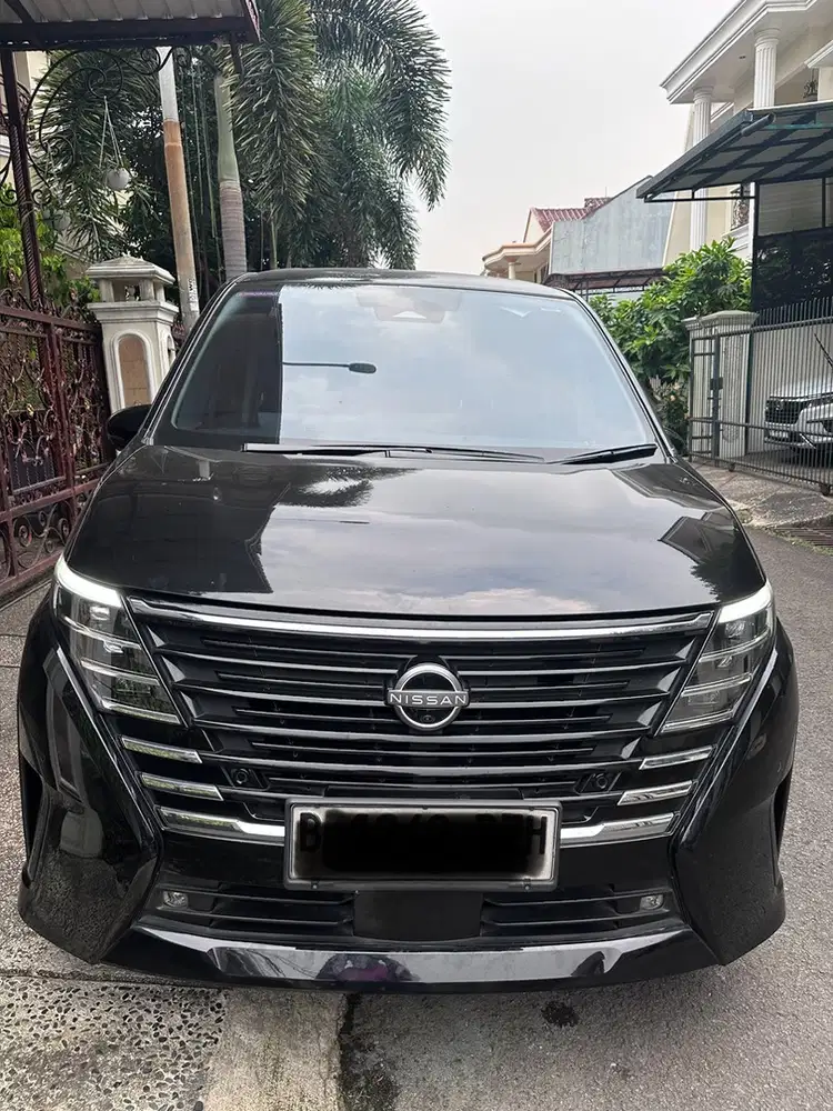 Nissan Serena 2024 Hybrid