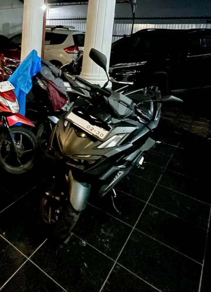 Honda Vario 160 ABS 2024 Matte Black — KM Rendah, Like New