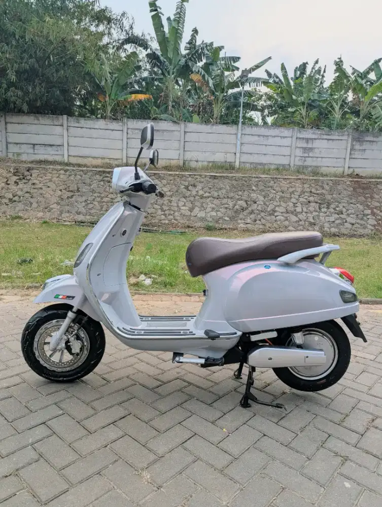 UNWIFLY 2024 (vespa listrik)