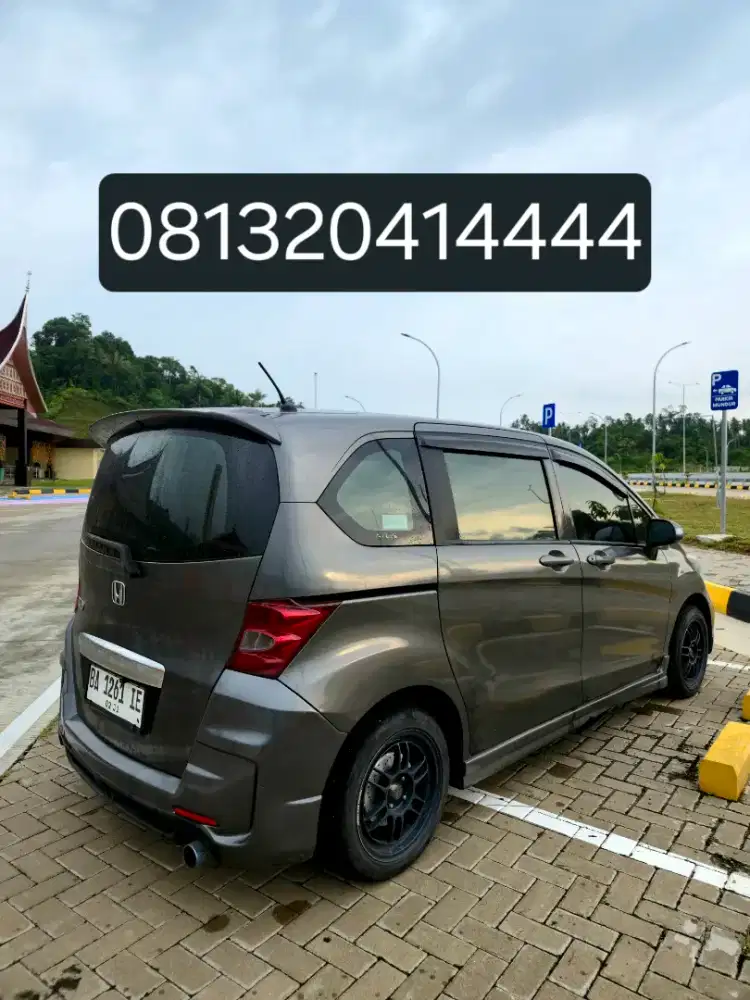 Honda Freed 2010 Bensin