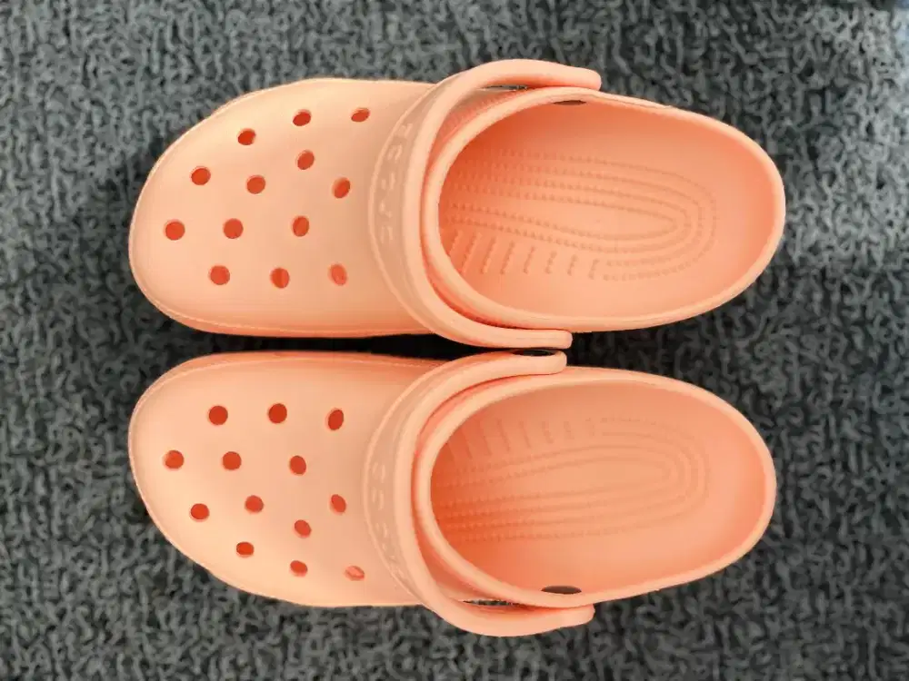 Dijual murah sandal CROCS UNISEX - ELECTRIC SUNSTONE
