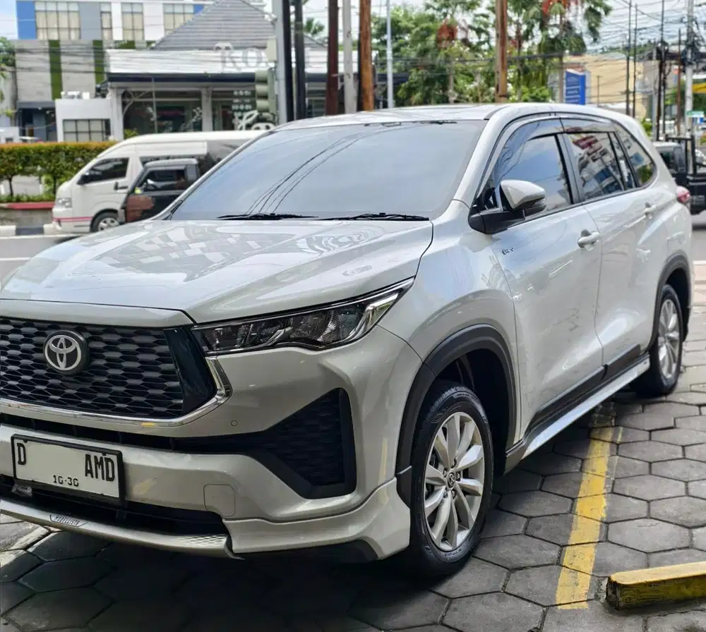 KM 5k! An Sendiri! Innova Zenix V Improvement Hybrid HEV AT (D) Putih