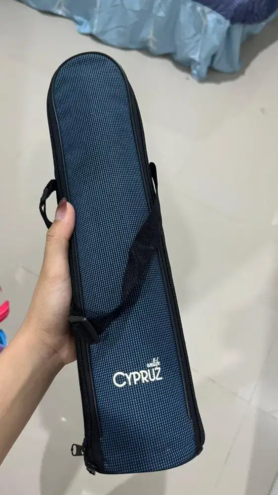 Cypruz Termos Botol Minum Stainless Tahan Panas dan Dingin 1 Liter