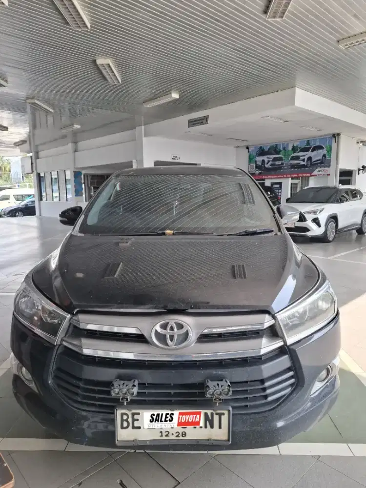 Innova Reborn G Bensin Manual Hitam