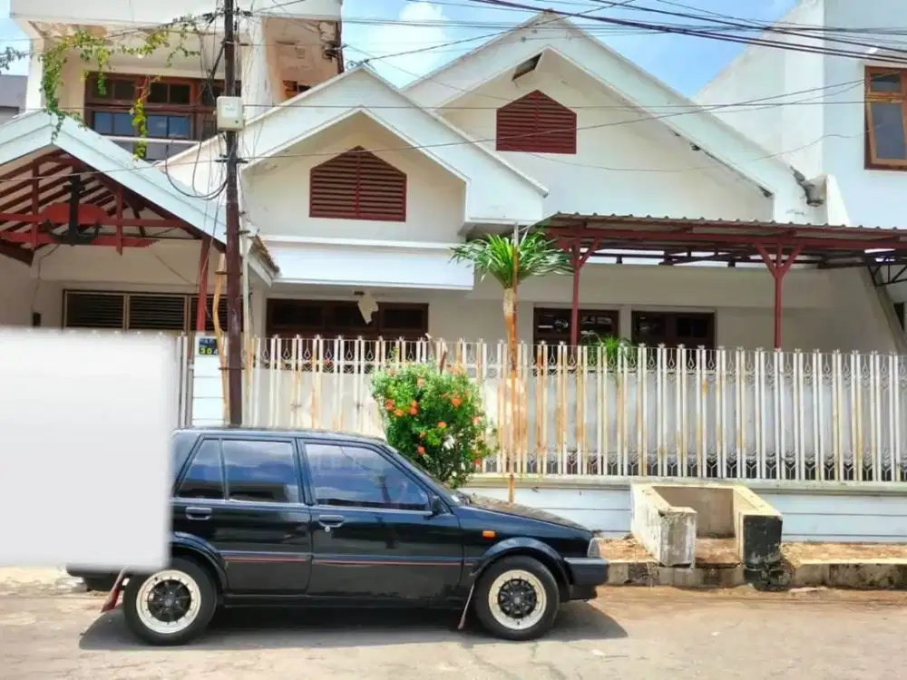 MURAH!! Cuma 2,7M Rumah 2 Lantai Dharmahusada Indah dkt Atlas Sport
