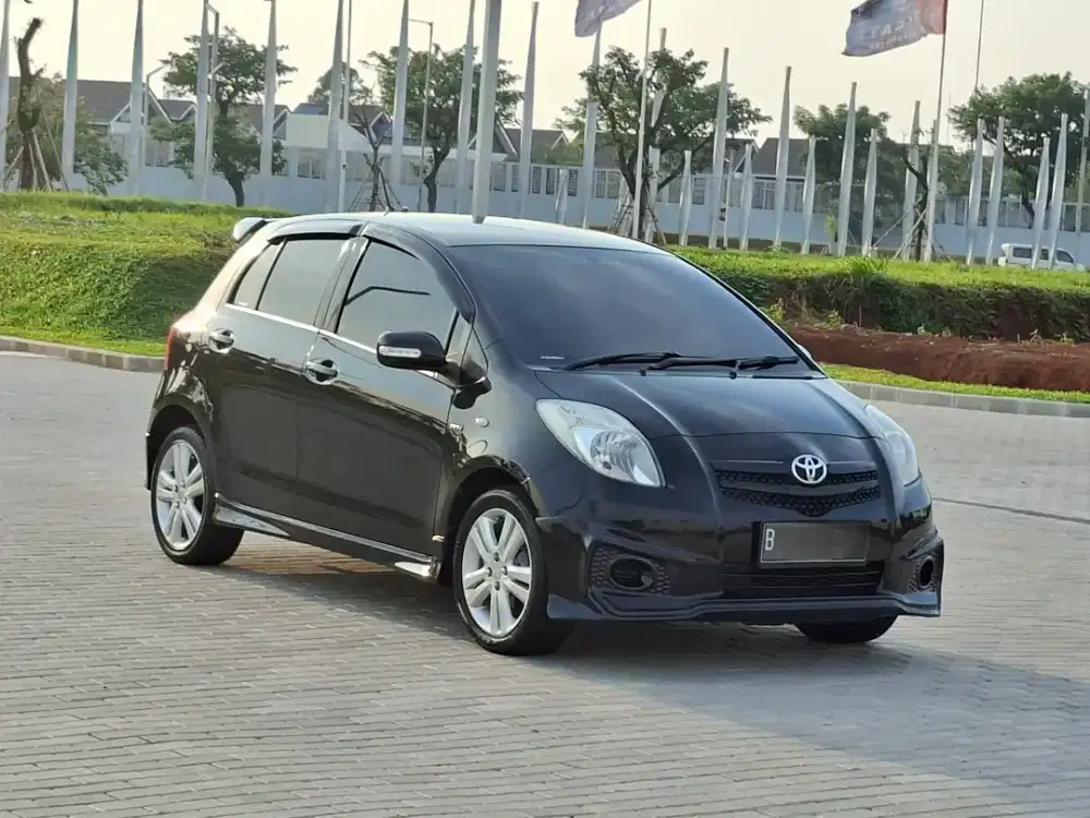 Angsuran 2jt An Siap Pakai Ban Baru Mulus Yaris 1.5 E Matic 2008 Hitam