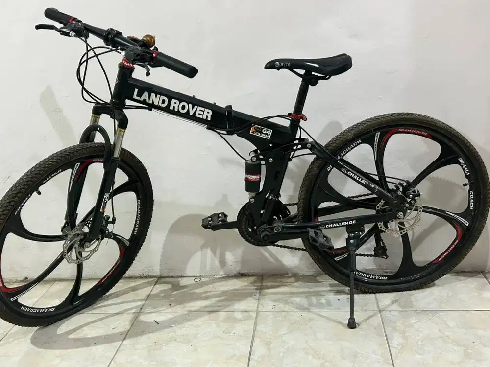 Sepeda Gunung Landrover