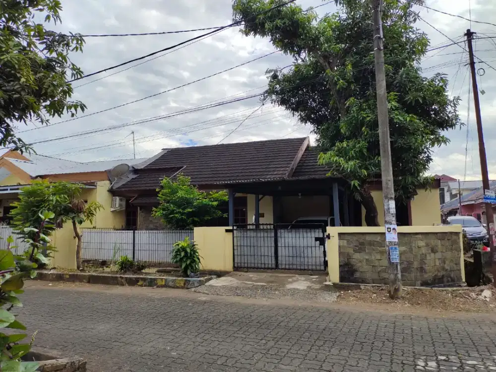Dijual Rumah beserta Perabot dan Kenderaan