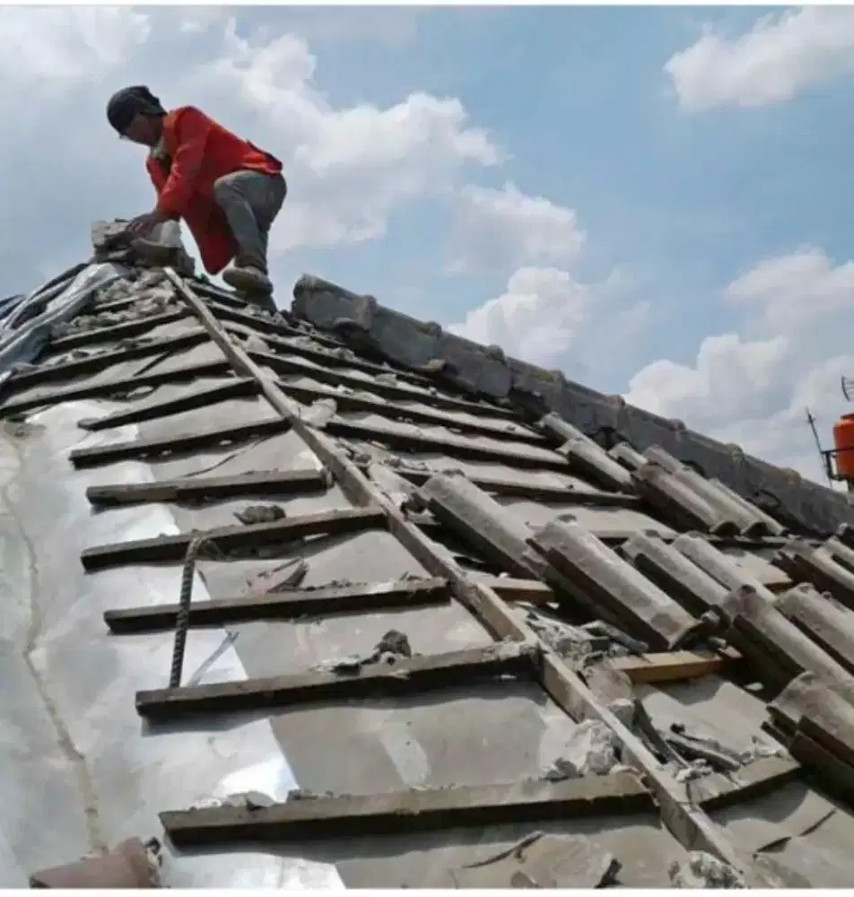 Kontruksi perbaikan atap bocor,atap baja ringan dan plavon PVC dll