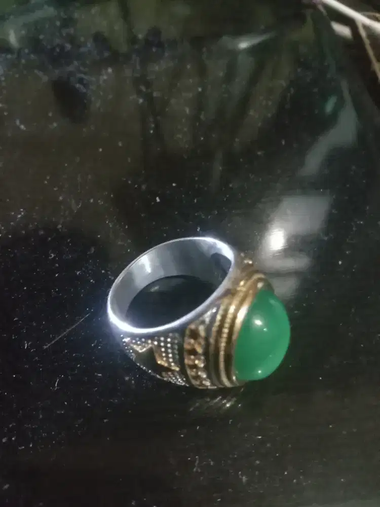 Batu Anggur Hijau