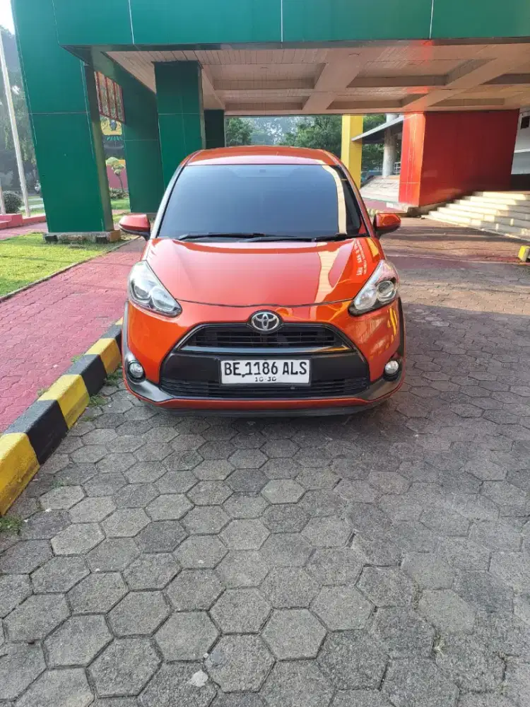 Toyota Sienta V Matic