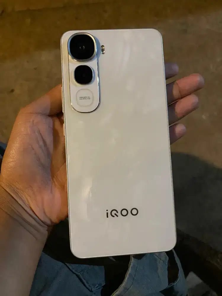 Iqoo z10lite ram 8/256