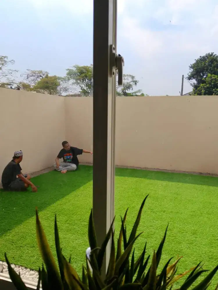 RUMPUT SINTETIS BERBAGAI JENIS DAN KETEBALAN-COCOK UNTUK RUANG SANTAI