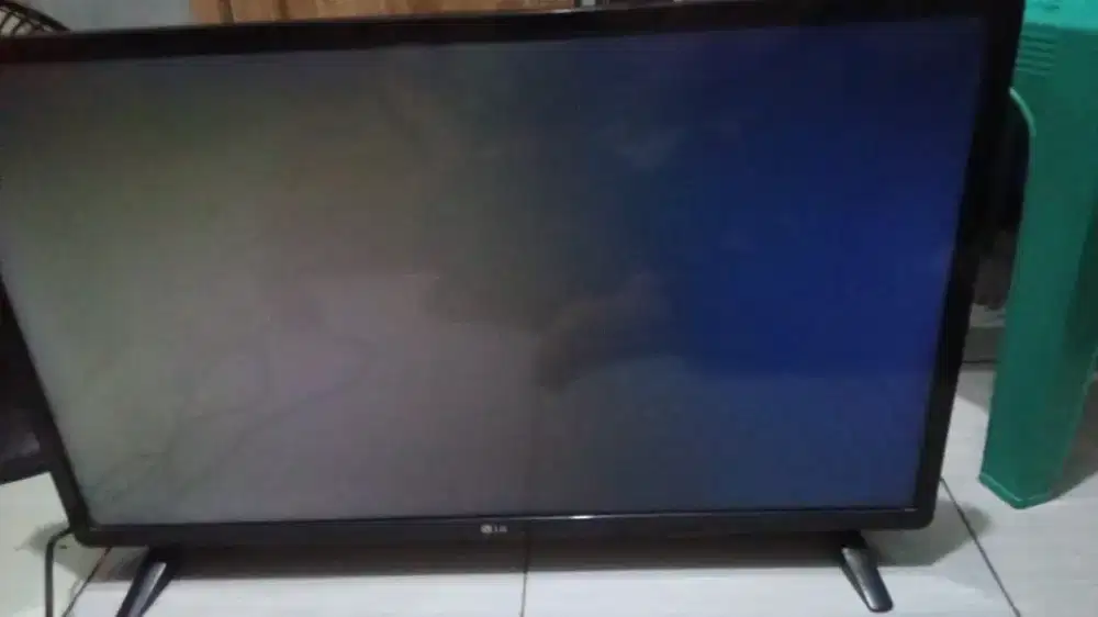 Tv lg 32 inch blank