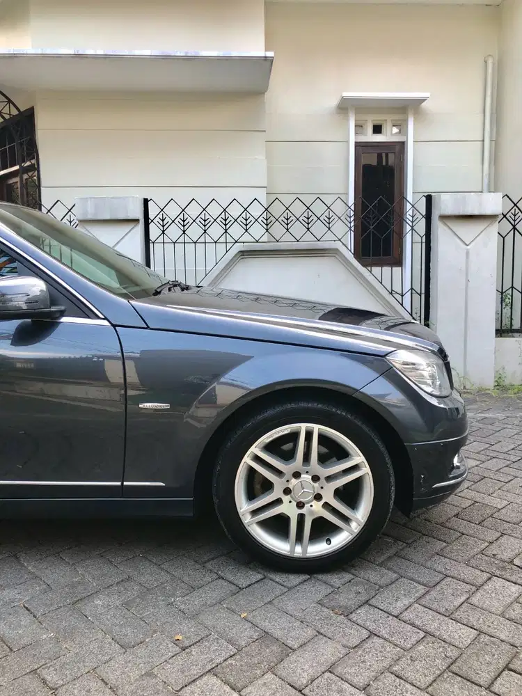 (LOW KM 22rb) Mercedes W204 c280 2009 Antik