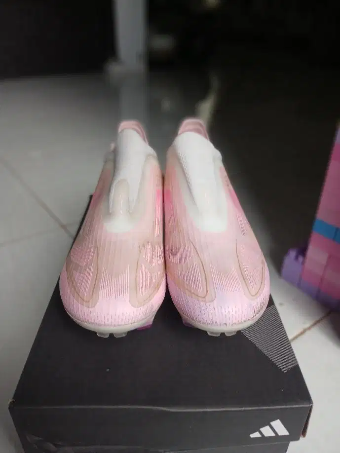 SEPATU BOLA ADIDAS F5
