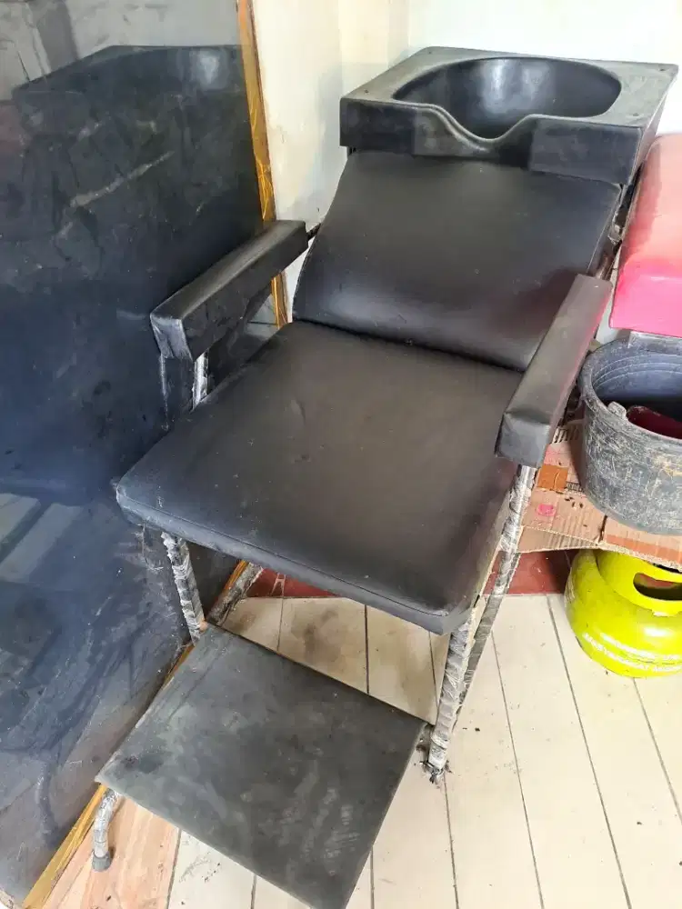 Kursi salon washbak
