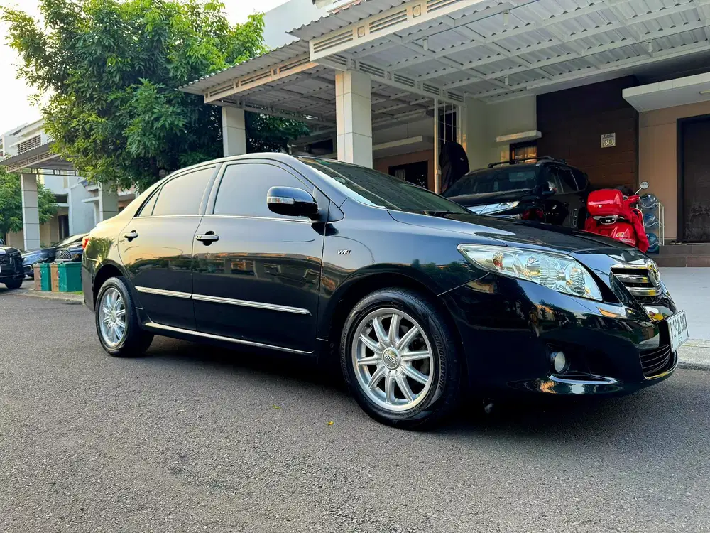 Toyota Corolla Altis 2010 Bensin