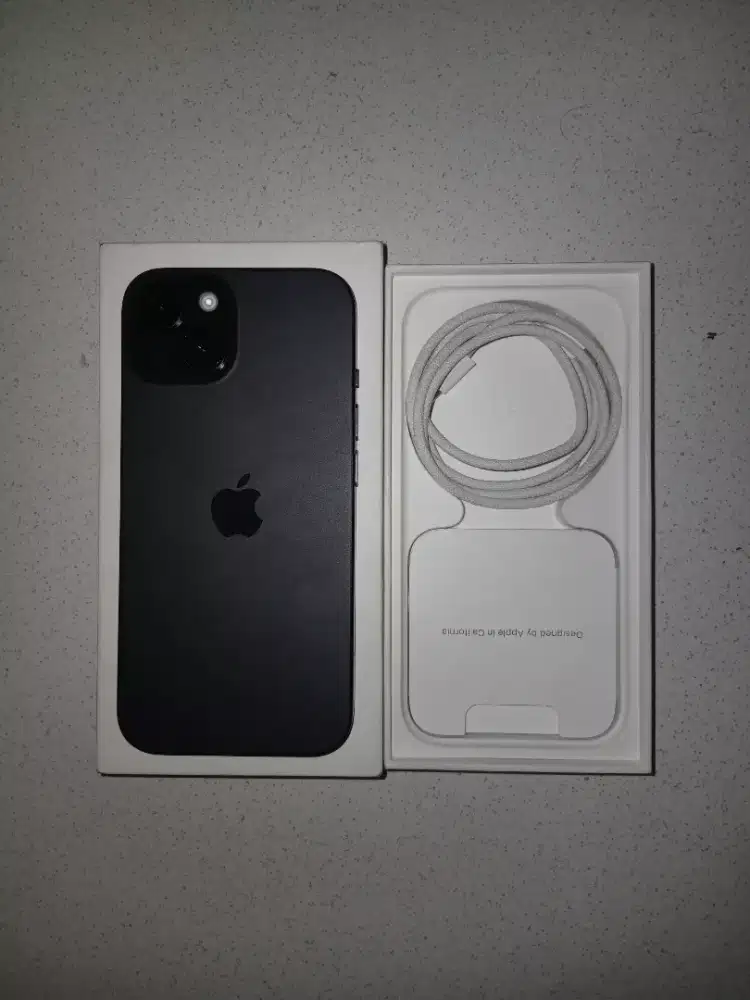 IPHONE 15 128 GB GARANSI ON APRIL 2027 BH 100 COD PADANG