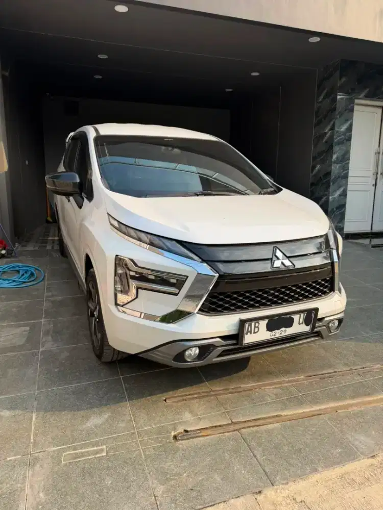 Mitsubishi expander Ultimate AT 2024 putih