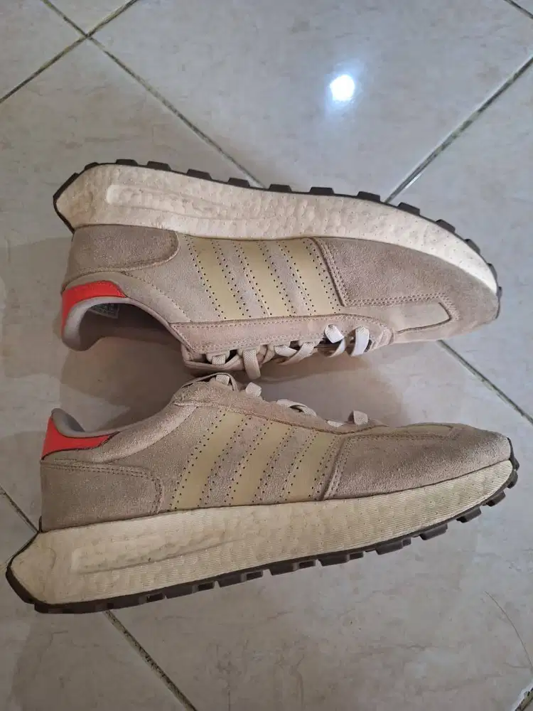 Adidas Retropy E5 Boost Beige Orange size 43.5 - Kondisi 95% Original
