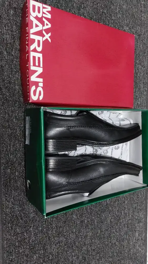 Sepatu kulit formal max baren's