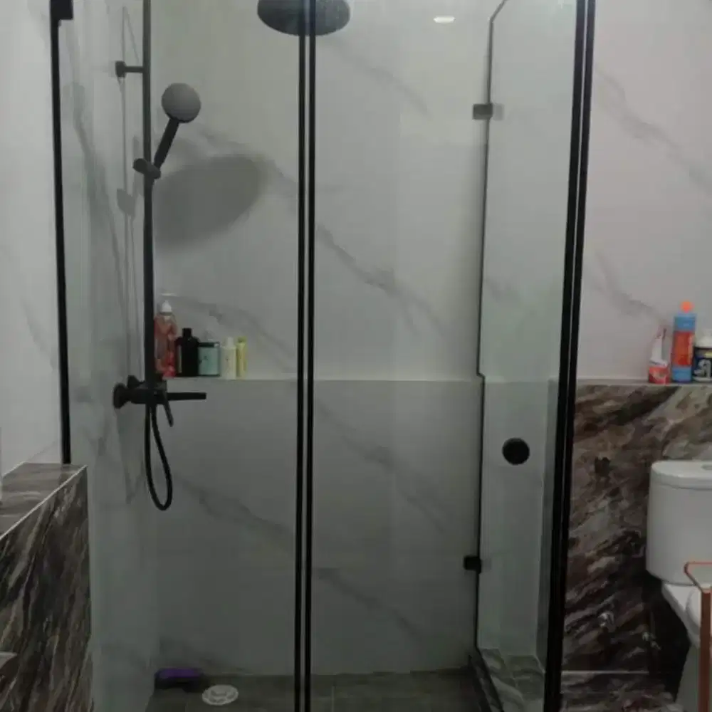 Kaca sekat shower sleding tempered 10mm