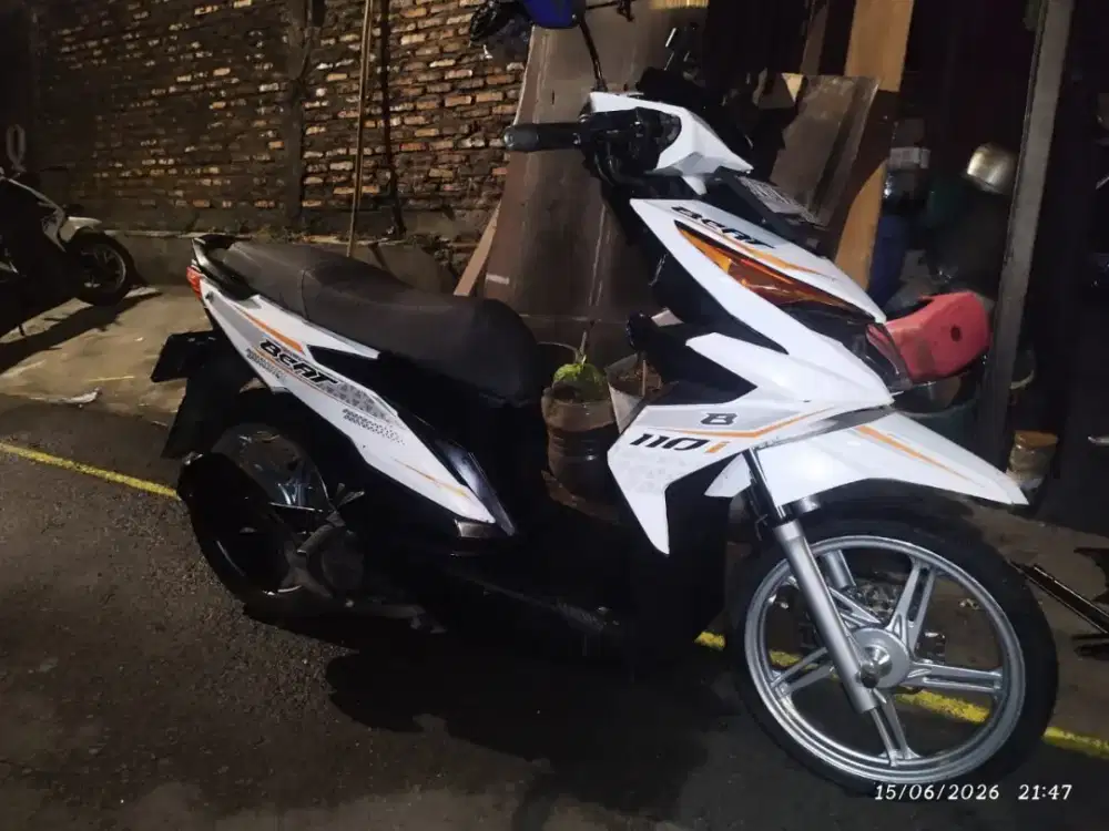 Di jual motor honda beat fi tahun 2017