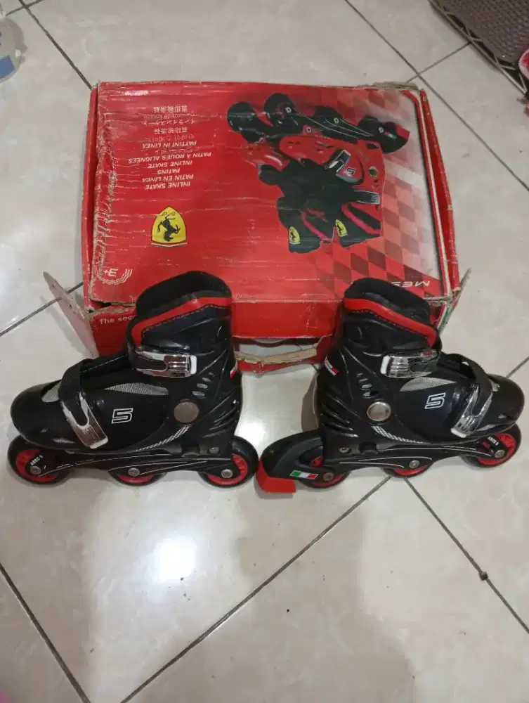 Sepatu roda / Inline skate anak