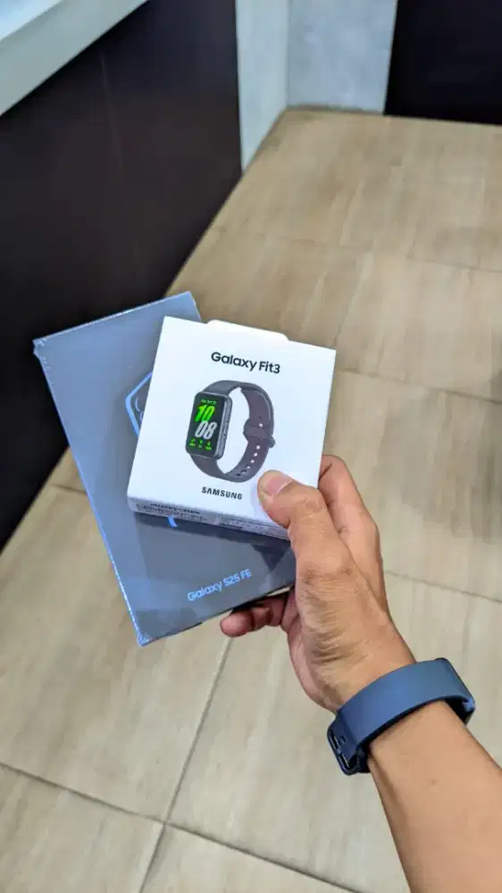 Samsung galaxy s25 fe dapat jam tangan
