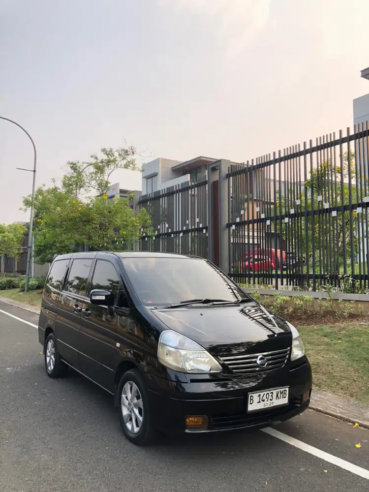 Nissan Serena 2004 Bensin