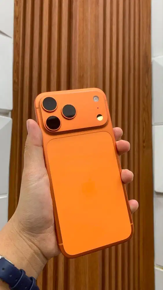 Second iphone 17 promax,256 gb,bh 100%,garansi resmie indonesia