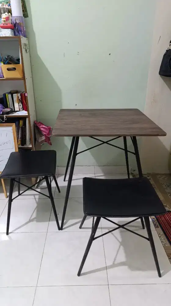 Meja Teras / Meja Makan Informa