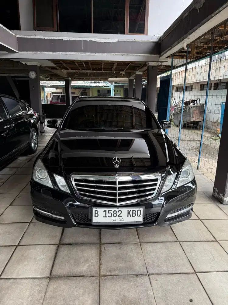 Mercedes-Benz E250 2012 Bensin