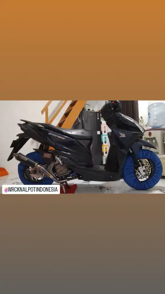 VARIO LED OLD 2017 125 CC