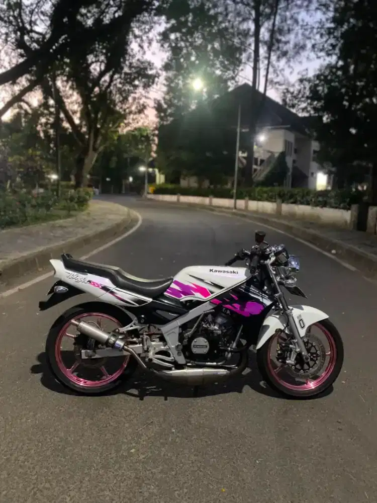 Ninja R up SS 2013 putih Albino