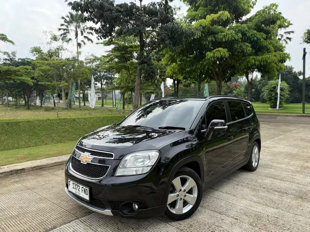 Chevrolet Orlando 1.8 LT Automatic 2015 Hitam