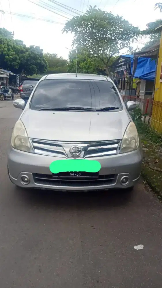 Grand Livina Ultimate Matic 2012