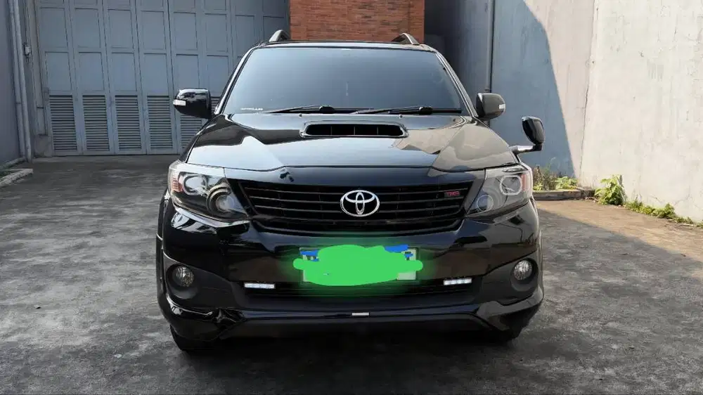 Kondisi mobil terawat mulus