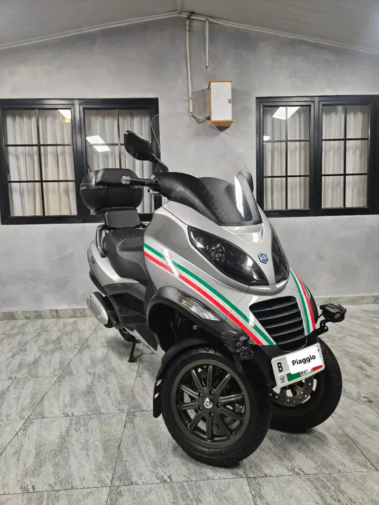 Piaggio MP3 TOTAL REFRESH!!