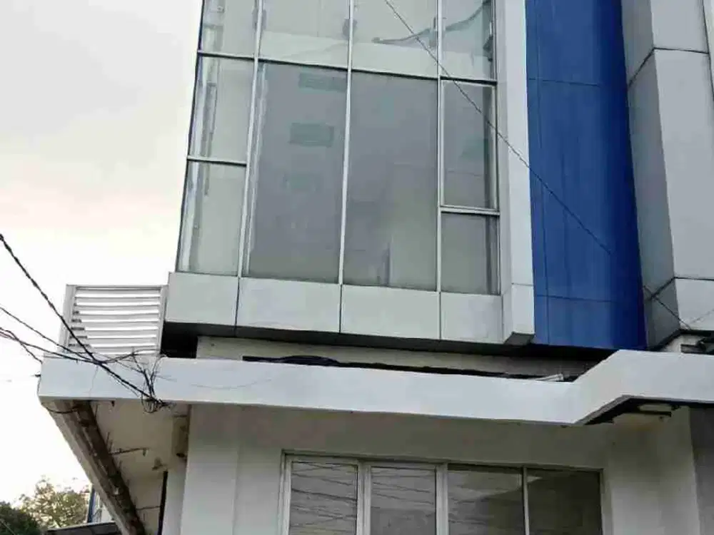Ruko 3 Lantai The East 81 Jl. Mutia Bekasi, Hadap Jalan Raya, Eks Bank, Siap Huni, HGB
