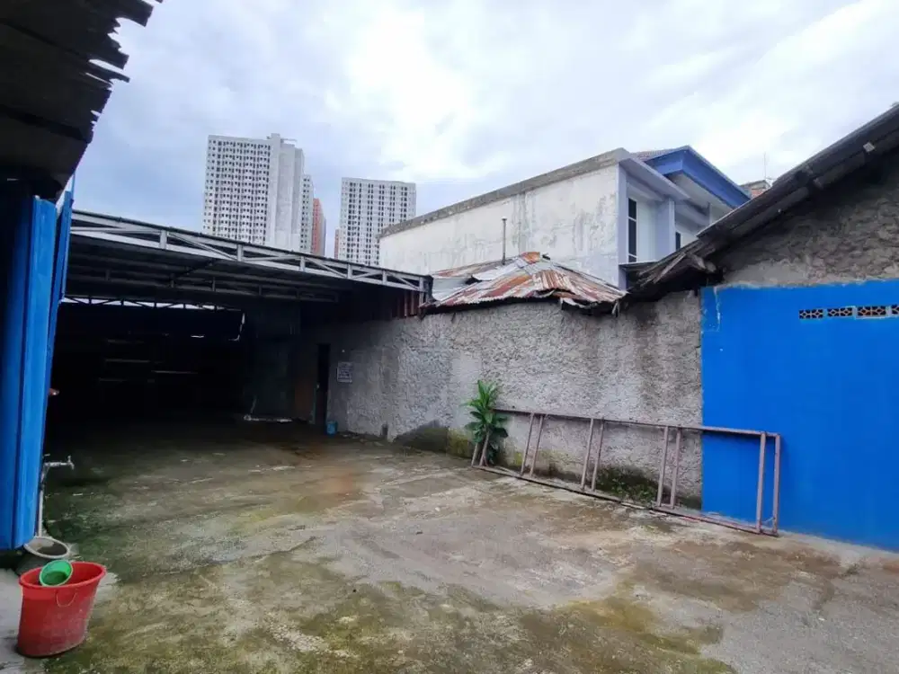 Tanah dan Bangunan Pinggir Jalan Raya Ir. H. Juanda Bekasi, Akses Pantura, Dekat Stasiun dan Tol Bekasi Timur